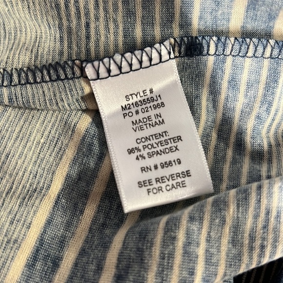 JOHNPAULRICHARD XL BLUE & CREAM SKIRT - Picture 5 of 5